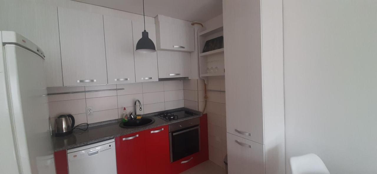 Apartman Stella Istocno Sarajevo Lukavica Exterior photo